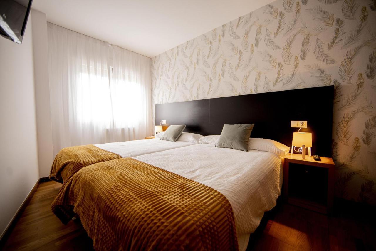 Cantares-Noja Rooms O Pedrouzo Luaran gambar