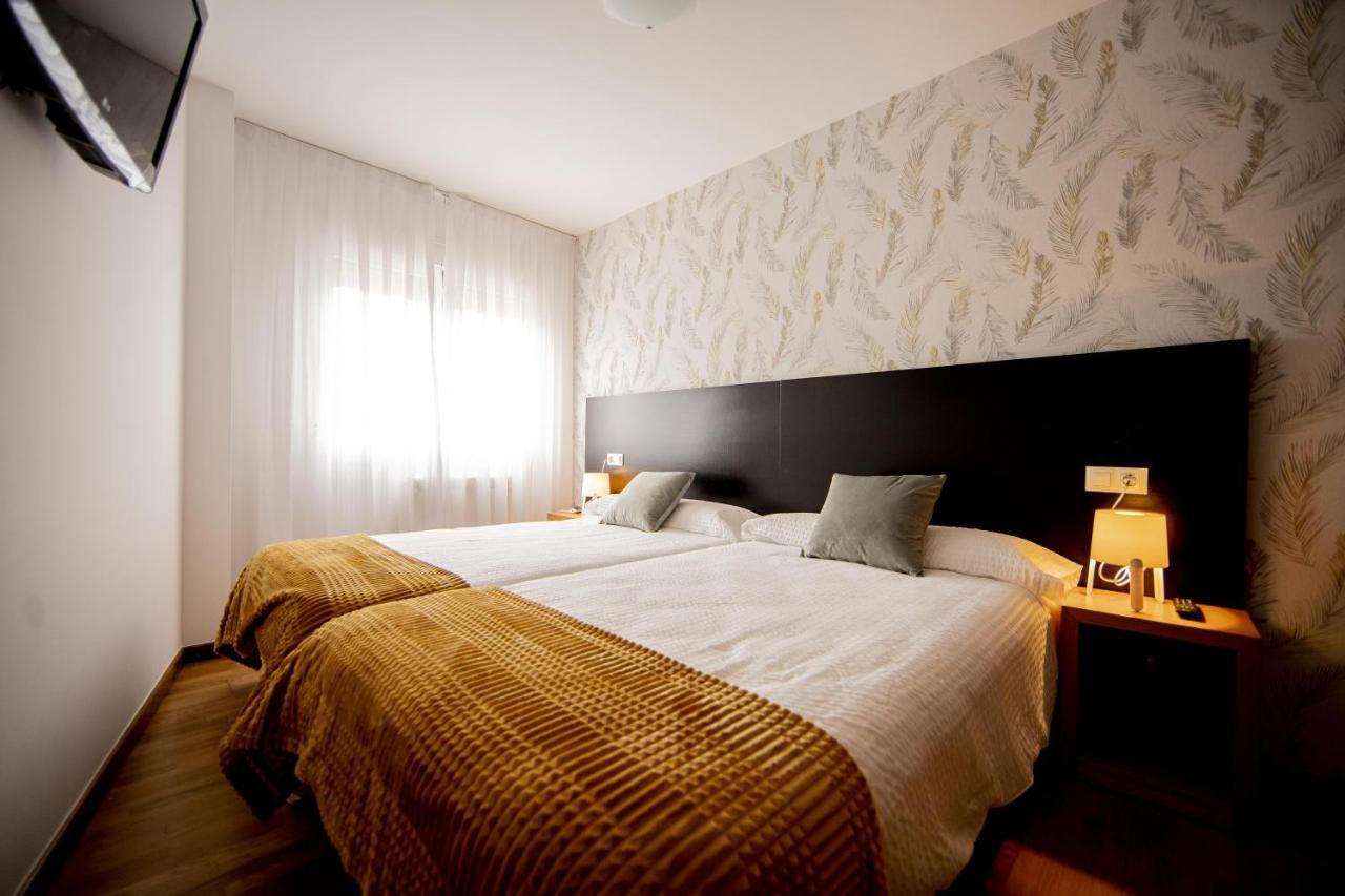Cantares-Noja Rooms O Pedrouzo Luaran gambar
